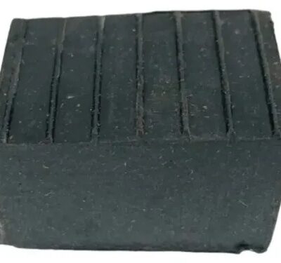 REGATON DE GOMA RECTANGULAR PARA ESCALERA